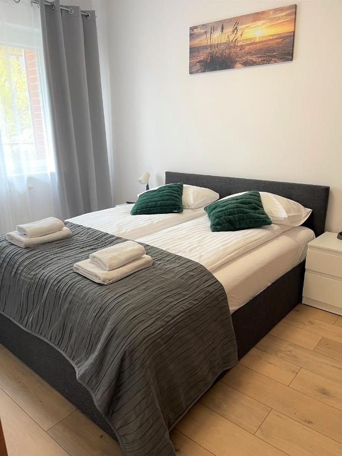 Al-Dom Apartament Ogrodowa Bocianie Gniazdo Z Garazem Kolobrzeg Dış mekan fotoğraf